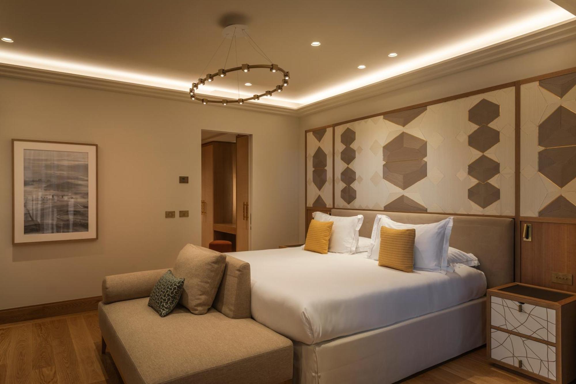 Castelfalfi Hotel